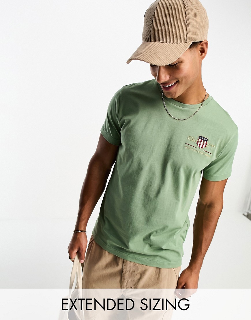 GANT chest archive shield embroidered logo t-shirt in mid green