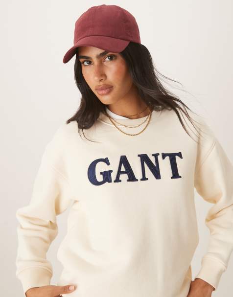 GANT chest logo crew neck sweatshirt in cream - view 1