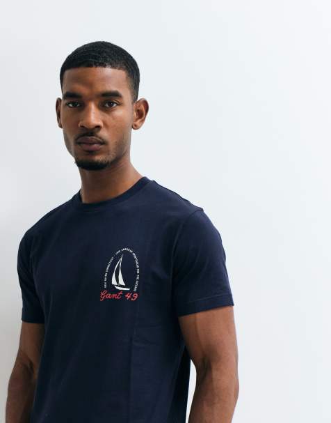 GANT coastal chest print t-shirt in navy - view 1