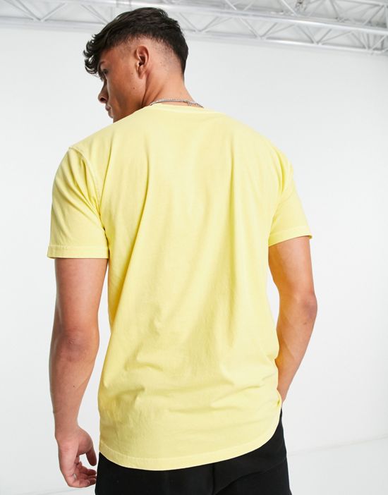 https://images.asos-media.com/products/gant-collegiate-1949-logo-t-shirt-in-yellow/202069934-2?$n_550w$&wid=550&fit=constrain