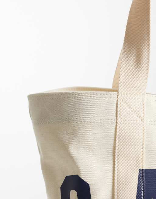 GANT collegiate logo shopper in cream, 3 of 4