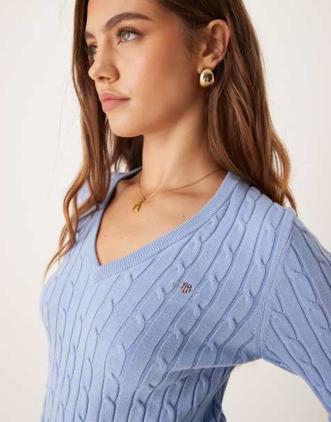GANT cotton cable knit v-neck jumper with logo in blue - view 1