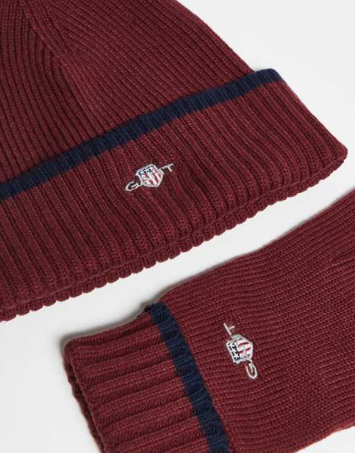 GANT Essential shield logo beanie and glove gift set in red, 3 of 3