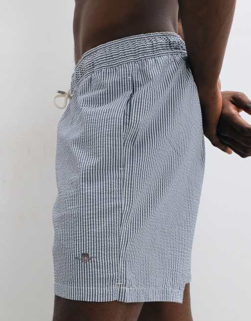 GANT – Gestreifte Seersucker-Badeshorts in Vintage-Blau, 3 von 5
