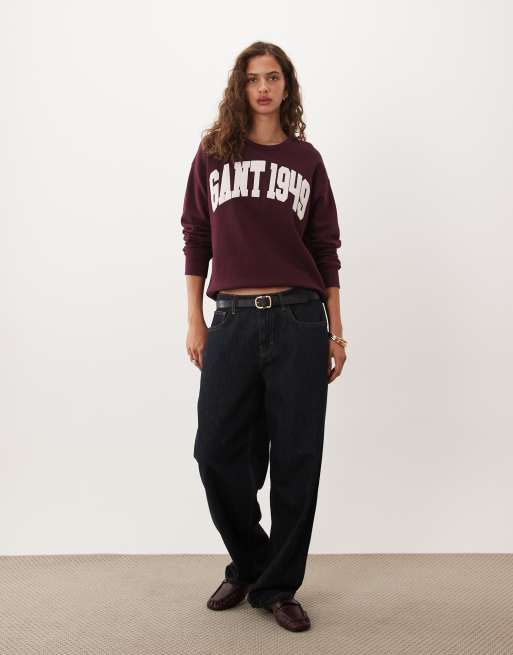 GANT graphic logo crew neck sweatshirt in burgundy, 2 of 4