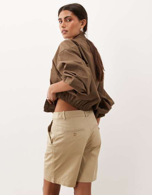 GANT high waist mom shorts in beige, 3 of 5