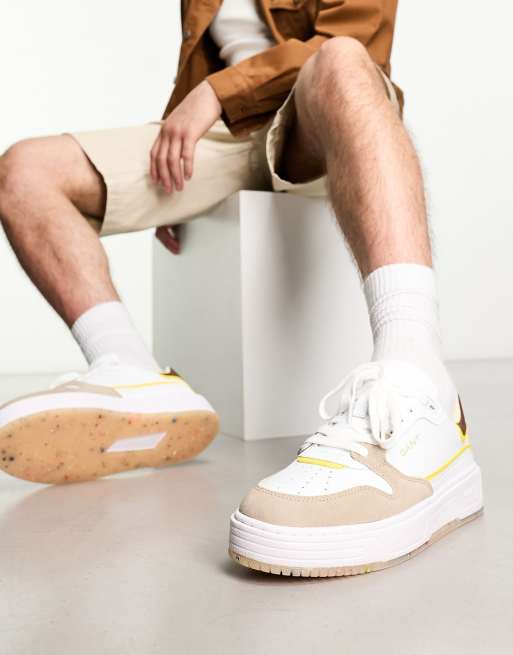 GANT - Kanmen - Baskets en cuir avec semelle cuvette et liserés jaunes - Beige