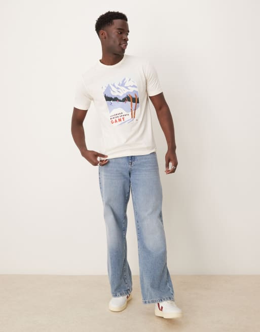 GANT – Kremowy T-shirt z nadrukiem narciarskim i logo, 4 z 4