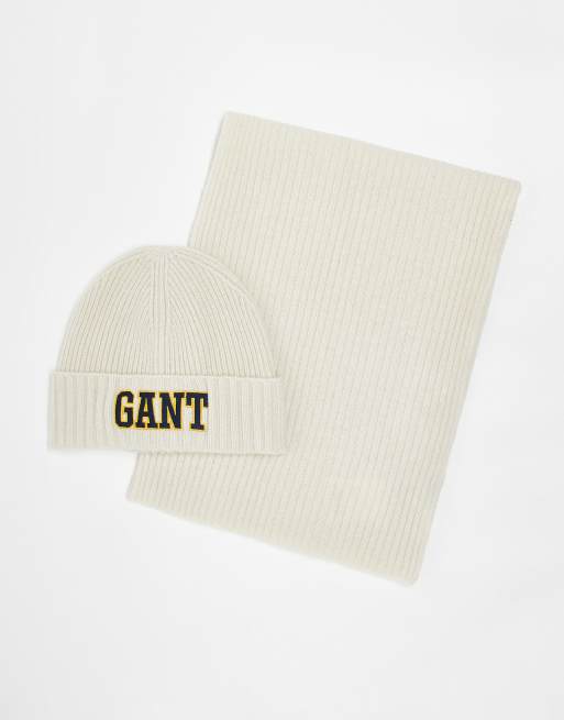 GANT – Kremowy zestaw podarunkowy z dzianiny: czapka beanie z logo 1949 i szalik