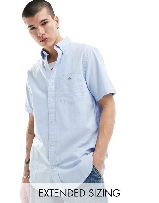 GANT – Ljusblå oxfordskjorta med korta ärmar och sköldlogga