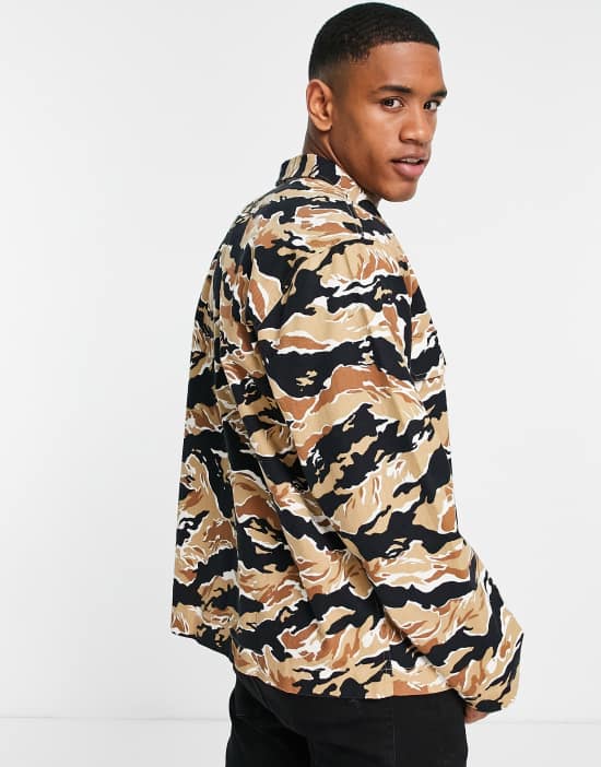 https://images.asos-media.com/products/gant-overshirt-jacket-in-denim-camouflage/201580207-2?$n_550w$&wid=550&fit=constrain
