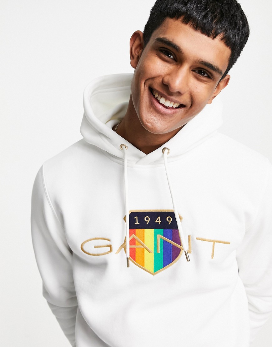 GANT - Pride Capsule - Hoodie met regenboogkleurig embleem en logo op borst in eierschaalwit