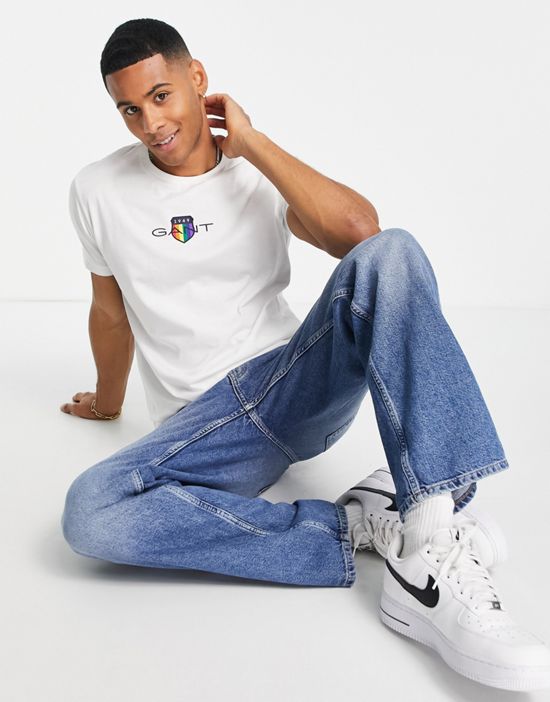 https://images.asos-media.com/products/gant-pride-capsule-shield-logo-t-shirt-in-eggshell-white/202830593-3?$n_550w$&wid=550&fit=constrain