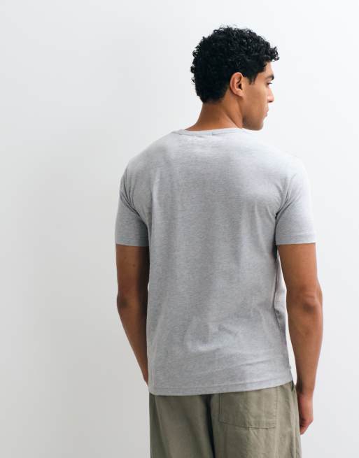 GANT regular fit shield logo t-shirt in grey, 5 of 5