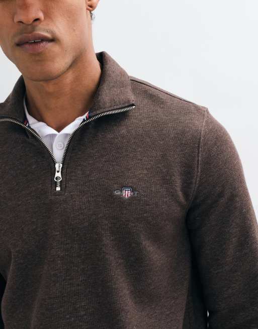 GANT regular fit tröja med halv dragkedja och sköldlogga i brunt, 5 av 5