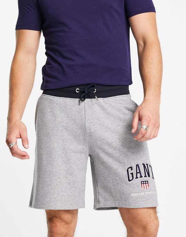 Gant - retro shield logo contrast waistband sweat shorts in grey marl
