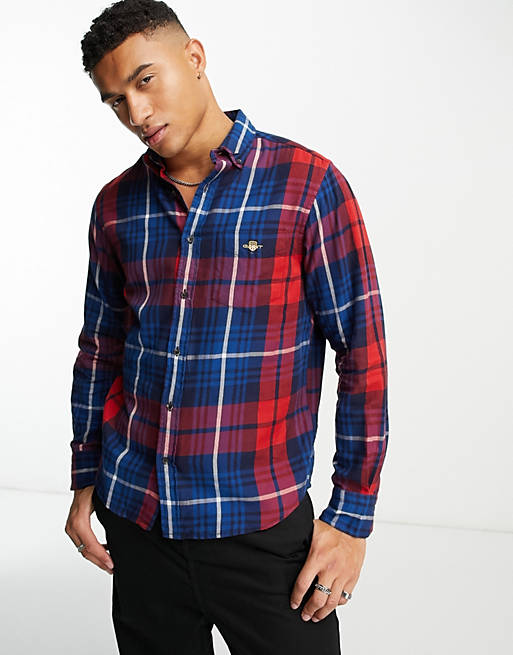 GANT – Rödrutig, regular flanellskjorta med vapensköldslogga