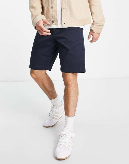GANT - Ruimvallende chinoshort van katoenen twill in marineblauw - NAVY