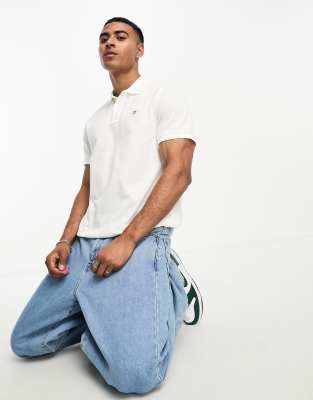 shield logo regular fit pique polo in white