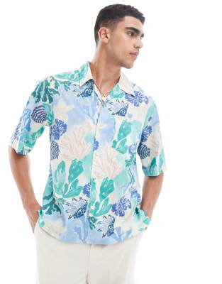 Gant GANT short sleeve camp collar sea print relaxed fit shirt in blue
