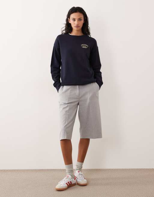GANT small vintage logo crew neck sweatshirt in dark navy, 3 of 4