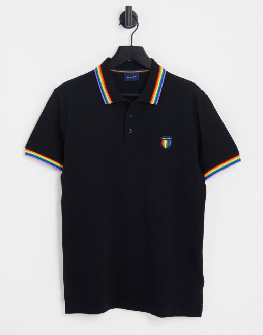 GANT - Sort piqué-polo i regular fit med Pride-logo og kantstriber