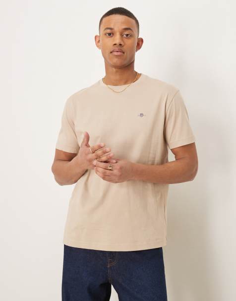 GANT – T-Shirt in Beige mit Wappenlogo - view 1