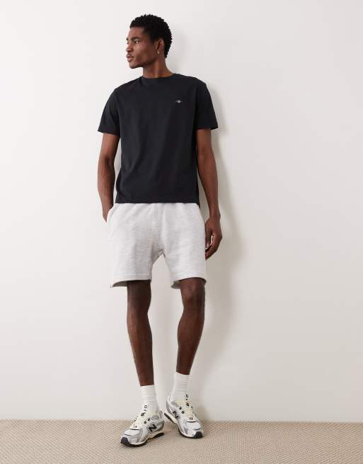 GANT – T-Shirt in Schwarz mit Wappenlogo, 2 von 5