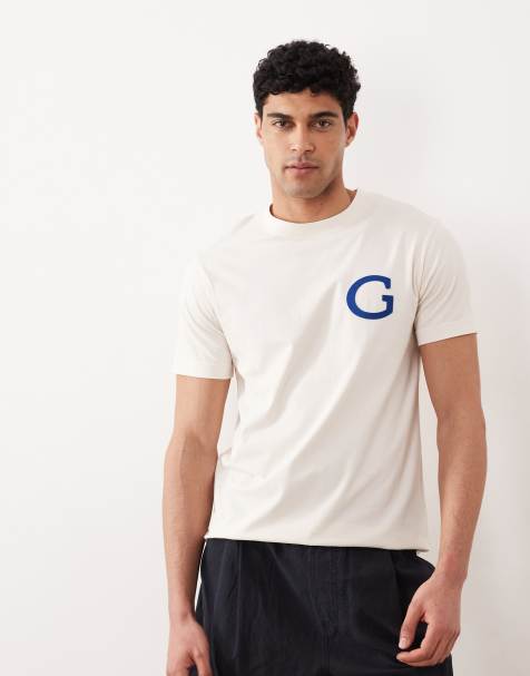 GANT varsity 'G' badge t-shirt in cream - view 1