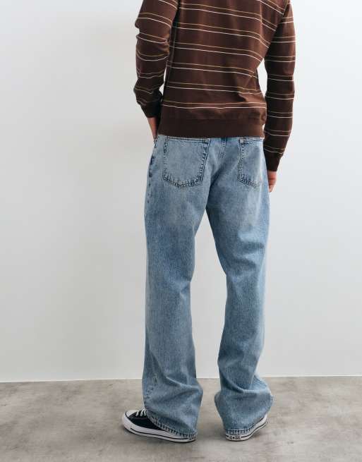 GAP 90's loose straight leg jeans in light wash blue, 3 of 5