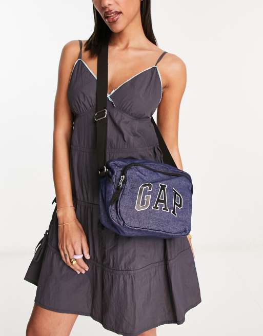 Gap camera deals crossbody bag