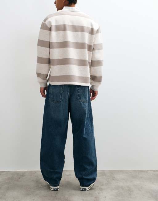 GAP barrel fit jeans in mid wash , 2 of 5