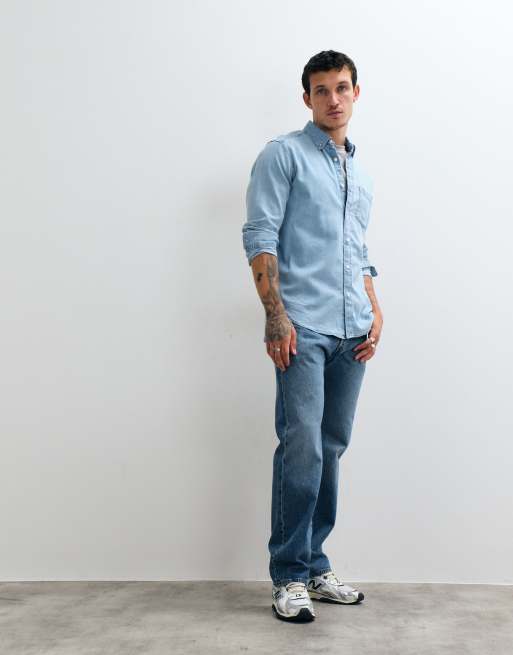 GAP chambray shirt in light wash blue, 3 of 5