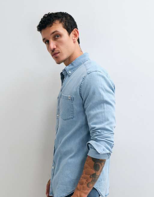GAP chambray shirt in light wash blue, 5 of 5