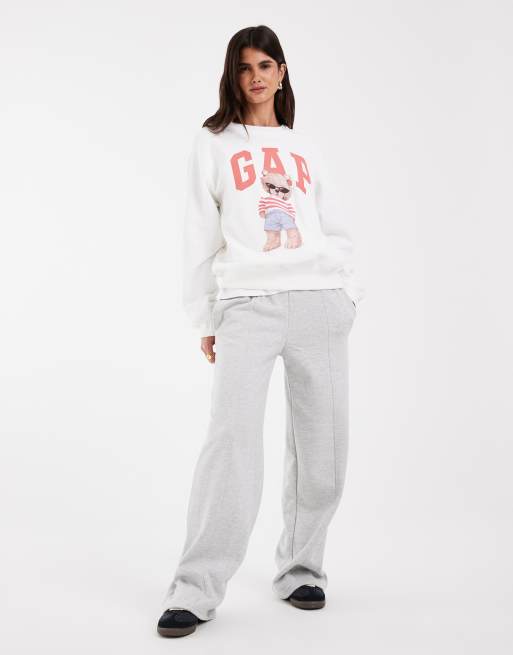 GAP chest logo bear print crew neck sweatshirt in white, 4 of 4