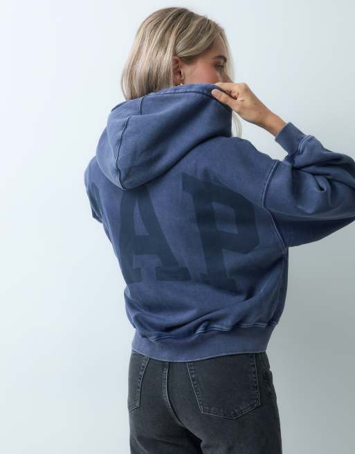 GAP chest logo cropped hoodie in navy wash, 3 of 4