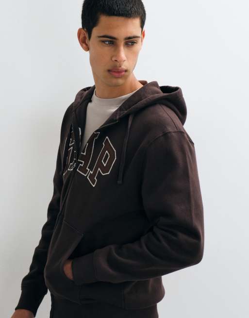 GAP chest logo hoodie in brown, 2 of 5