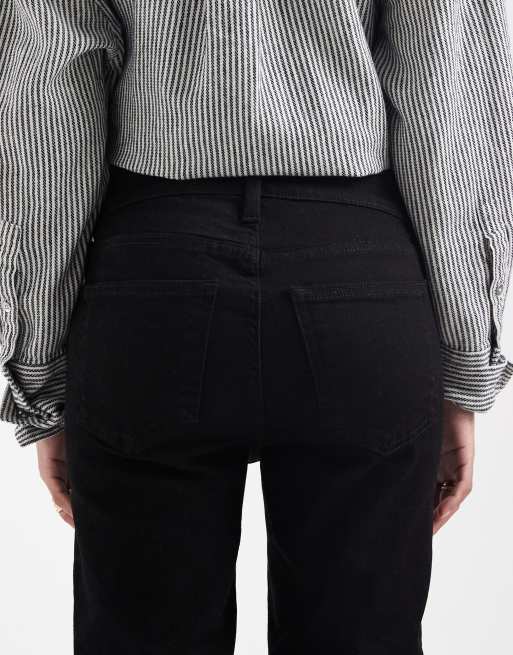 GAP classic straight leg jeans in black, 4 of 5