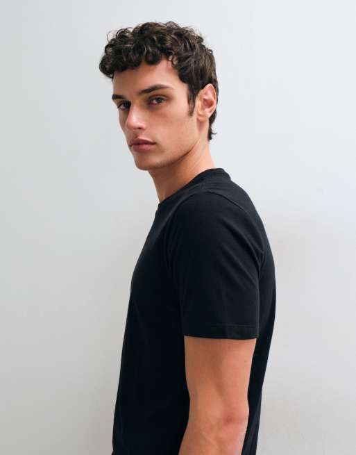 GAP classic t-shirt in black, 3 of 5