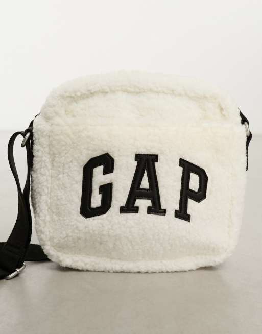 GAP Colombia cross body bag in shearling, 4 of 4