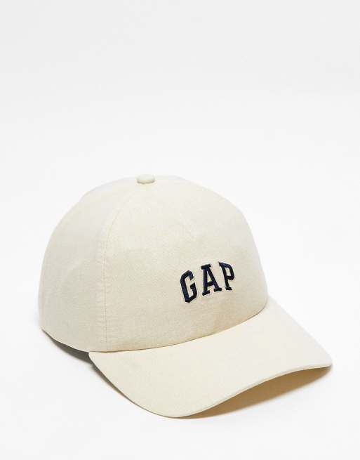 GAP – Kappe in cremeweißer Acid-Waschung mit kleinem Logo