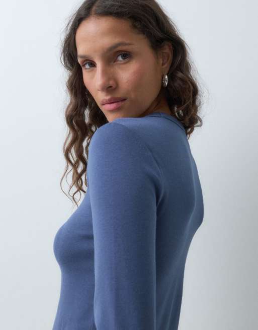 GAP long sleeve close crew neck top in blue, 5 of 5