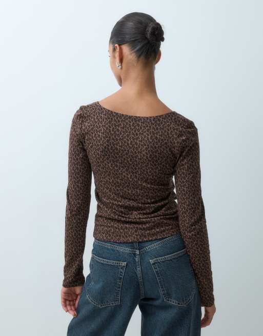 GAP long sleeve close knit top in leopard print, 2 of 5