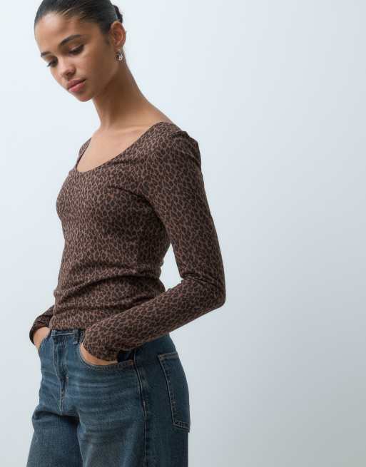 GAP long sleeve close knit top in leopard print, 5 of 5