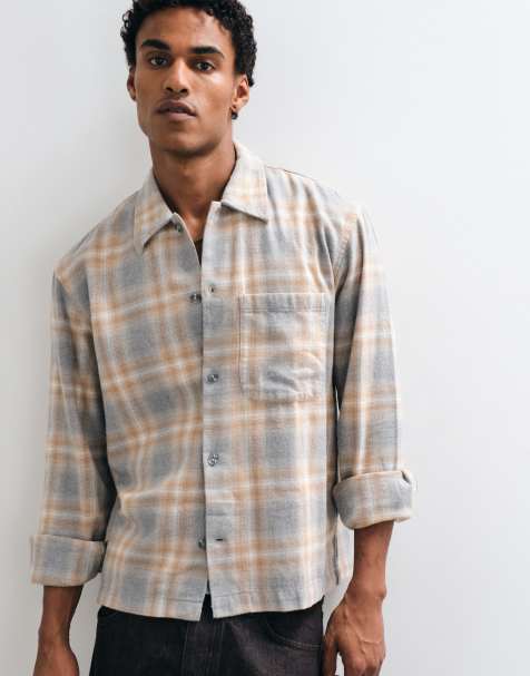 GAP long sleeve cropped flannel shirt in beige plaid - view 1