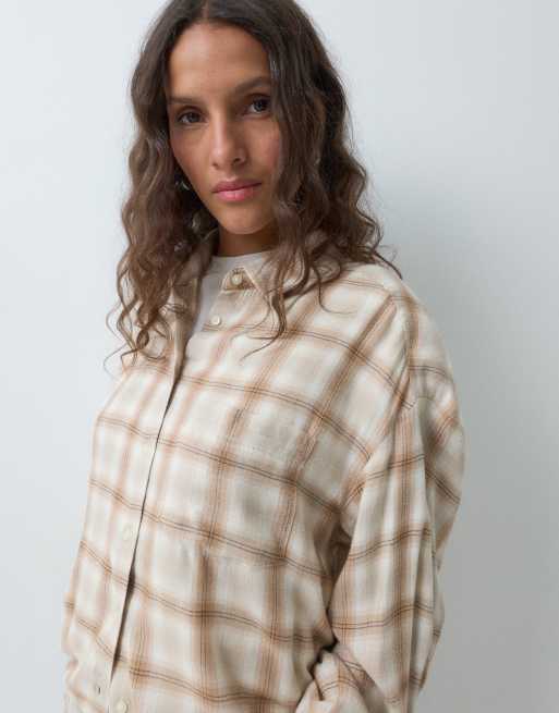 GAP long sleeve flannel shirt in latte, 2 of 5