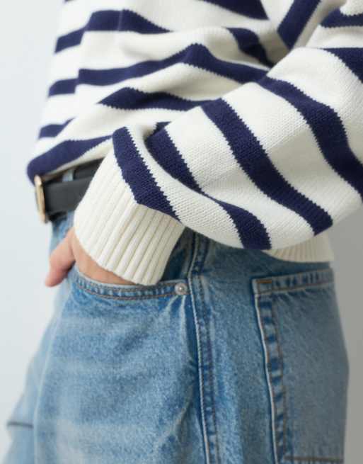 GAP oversized knitted jumper in white, 5 of 5