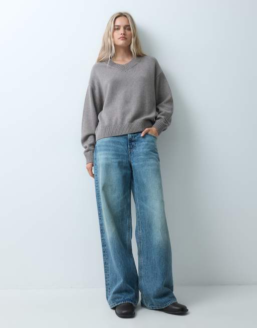 GAP oversized knitted v neck jumper in grey, 3 of 4
