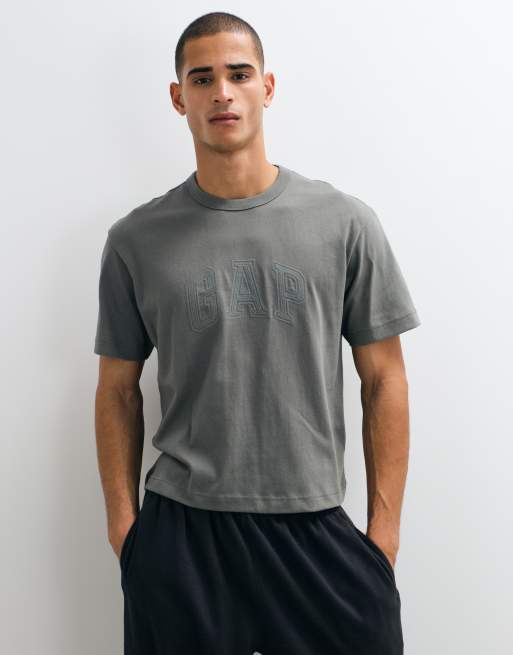 GAP relaxed fit cropped logo t-shirt in grey, 2 of 5