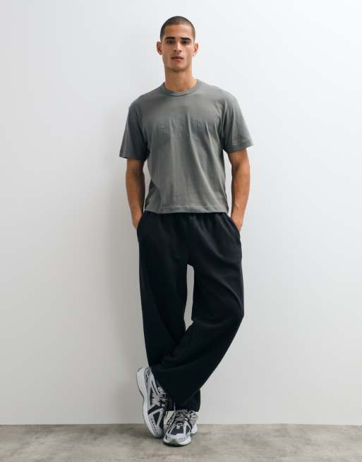 GAP relaxed fit cropped logo t-shirt in grey, 4 of 5